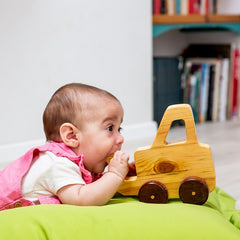 טרקטור עץ נוסע