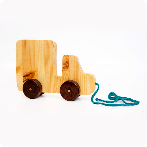 toddlers' pull toy - truck